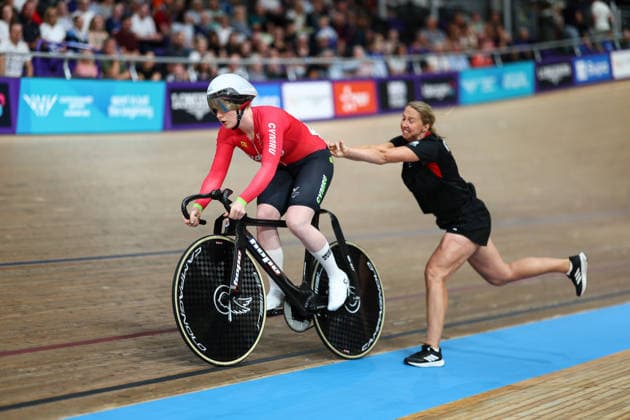 Sport Bilder des Tages Glasgow 2026 Commonwealth Games Picture by Alex Whitehead SWpix.com - 31 07 2026 - Glasgow 2026 Commonwealth Games - Track cycling, Rad, Radsport, Bahnrad, Bahn and Para Track Cycling - Sir Chris Hoy Velodrome, Glasgow, Scotland - Women s Sprint Qualifying - Rhian Edmunds of Wales Glasgow Sir Chris Hoy Velodrome Scotland Copyright: x xSWpix.comx(t axPhotographyxHubxLtd)xAlexxWhitehead SWpix.comx SWP-3030-16316