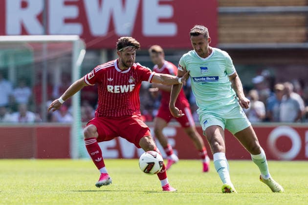 ST. JOHANN IN TIROL, AUSTRIA - JULY 31: Jan Thielmann (1. FC Koeln, 29) battles for the ball during a friendly game between 1. FC Koeln vs. Hertha BSC Berlin at trainings camp of 1. FC Koeln in Kitzbuehel of season 2026 27 at Koasastadion on July 31, 2026 in St. Johann in Tirol, Austria. Austria Copyright: xSteffiexWunderlx