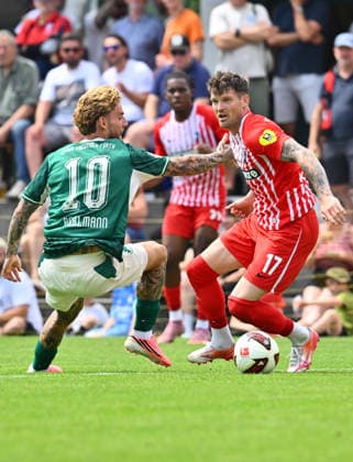 31.07.2026 - Fussball - Saison 2026 2027 - Testspiel Freundschaftsspiel Vorbereitungsspiel - SC Freiburg - SpVgg Greuther Fürth ( Kleeblatt ) - - Sportfoto Zink - xwoxzix - regulations prohibit any use of photographs as image sequences and or quasi-video - only for editorial use - Ole Pohlmann (10, SpVgg Greuther Fürth ) Lukas Kübler (17, SC Freiburg ) *** July 31, 2026 Soccer Season 2026–2027 Exhibition Match Friendly Match Preseason Match SC Freiburg SpVgg Greuther Fürth Kleeblatt Sports Photo Zink xwoxzix Regulations prohibit any use of photographs as image sequences and or quasi-video; for editorial use only. Ole Pohlmann 10, SpVgg Greuther Fürth; Lukas Kübler 17, SC Freiburg