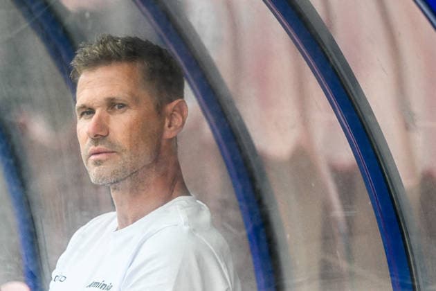 260731 Standard de Liege vs Arminia Bielefeld Head Coach Oliver Kirch of Arminia Bielefeld during a friendly soccer game in the preparations ahead of the Jupiler Pro League season 2026 - 2027 between Standard de Liege and Arminia Bielefeld from Germany on July 31 , 2026 in Liege, Belgium. (Photo by Stijn Audooren Isosport) Liege SL16 Football Campus Liege Belgium  Copyright: xIsosportxStijnxAudoorenx