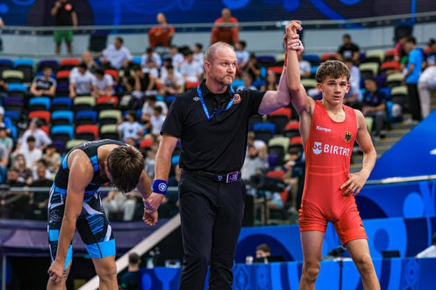 U17, U 17 Wrestling World Championships 55kg FS - Adrian Airich (GER) df. Patrik Vetrak (SVK) *** U17 Wrestling World Championships, 55kg Freestyle: Adrian Airich (GER) def. Patrik Vetrak (SVK) Copyright: xUnitedxWorldxWrestlingx xAmirrezx UWW-U17-WC-BAKU-2026