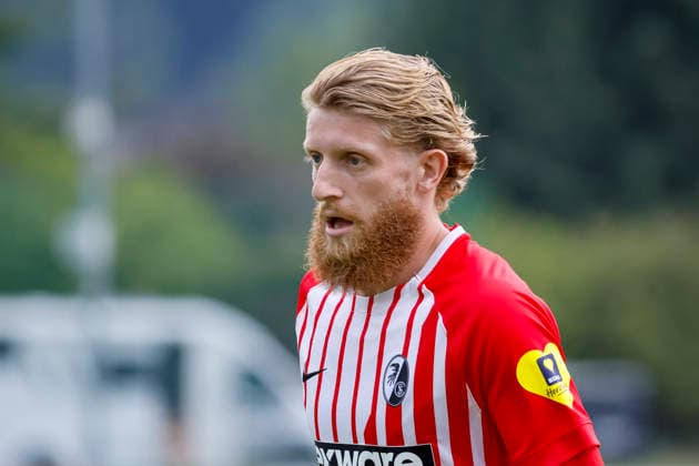 Niklas Beste (SC Freiburg, 19) , Österreich, Fussball, Testspiel, 2026 2027, vs. , 31.07.2026, Schruns Fussballplatz Österreich *** Niklas Beste, SC Freiburg, 19, Austria, soccer, friendly match, 2026–2027, vs., July 31, 2026, Schruns Soccer Field, Austria Copyright: xGrantxHubbsx