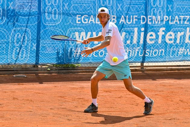 Tennis 1. Bundesliga Herren; TC Augsburg Siebentisch - TK GW Mannheim, 31.07.2026 AUGSBURG, GERMANY - 31. JULY: im Bild Niels McDONALD vom TC GW Mannheim während dem Match der 1. Bundesliga Herren zwischen dem TC Augsburg und dem TK GW Mannheim am 6. Spieltag *** Men s Tennis 1st Bundesliga: TC Augsburg Siebentisch vs. TK GW Mannheim, July 31, 2026, AUGSBURG, GERMANY, July 31. Pictured: Niels McDONALD of TC GW Mannheim during the Men’s 1st Bundesliga match between TC Augsburg and TK GW Mannheim on Match Day 6. Copyright: xBEAUTIFULxSPORTS Goldbergx