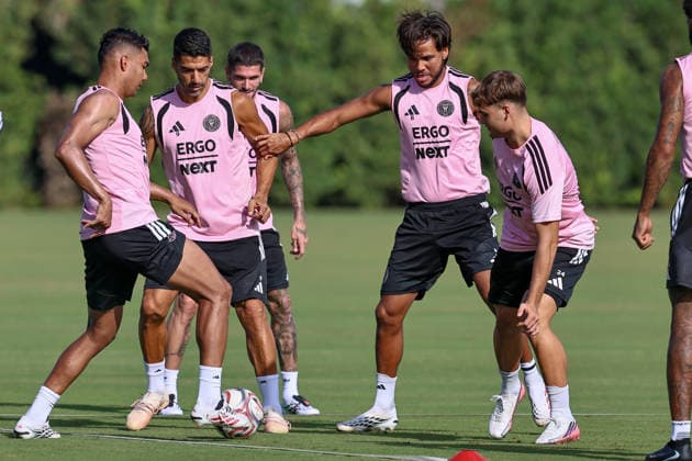 FORT LAUDERDALE, FL - JULY 31: Casimiro (5)(L), Luis Suarez(9)(C) and Telasco Segovia (8)(C) and Mateo Silvetti (24)(R) of Inter Miami CF are seen during an Inter Miami Training Session at Florida Blue Training Center on July 31, 2026 in Fort Lauderdale, Florida. (Photo by Chris Arjoon Icon Sportswire) SOCCER: JULY 31 Inter Miami CF Training EDITORIAL USE ONLY Icon26073100000002