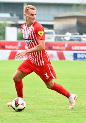 31.07.2026 - Fussball - Saison 2026 2027 - Testspiel Freundschaftsspiel Vorbereitungsspiel - SC Freiburg - SpVgg Greuther Fürth ( Kleeblatt ) - - Sportfoto Zink - xwoxzix - regulations prohibit any use of photographs as image sequences and or quasi-video - only for editorial use - Philipp Lienhart (3, SC Freiburg ) *** July 31, 2026 Soccer Season 2026–2027 Exhibition Match Friendly Match Preseason Match SC Freiburg SpVgg Greuther Fürth Kleeblatt Sports Photo by Zink xwoxzix; regulations prohibit any use of photographs as image sequences and or quasi-video; for editorial use only. Philipp LienHart 3, SC Freiburg