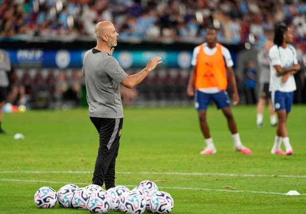 HONGKONG-SOCCER FOOTBALL-FEST Enzo Maresca, a coach of Manchester City during open training at Kai Tan Stadium during the Hong Kong Football Festival 2026 in Hong Kong, July 31, 2026. NEXPHER Vernon Yuen HONG KONG