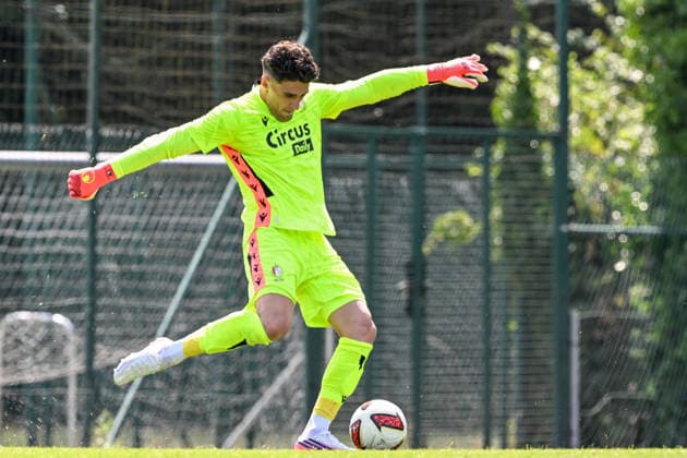 260731 Standard de Liege vs Arminia Bielefeld Belmin Dizdarevic (35) of Standard CL during a friendly soccer game in the preparations ahead of the Jupiler Pro League season 2026 - 2027 between Standard de Liege and Arminia Bielefeld from Germany on July 31 , 2026 in Liege, Belgium. (Photo by Stijn Audooren Isosport) Liege SL16 Football Campus Liege Belgium  Copyright: xIsosportxStijnxAudoorenx