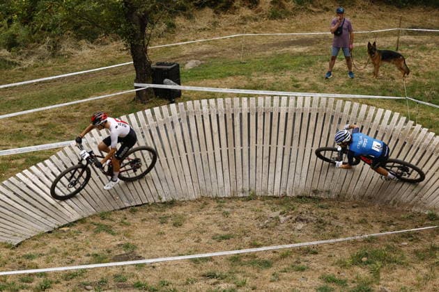 31.07.2026, Monteceneri, Monte Ceneri, 2026 UEC MTB European Championship, EM, Europameisterschaft XCR Team Relay s Final (cross country team relay) Nicolas Halter 2A (SUI, U23 Men) and Filippo Fontana 1A (ITA, Elite Men) in front of the race Monteceneri Monte Ceneri Ticino Switzerland *** July 31, 2026, Monteceneri, Monte Ceneri, 2026 UEC MTB European Championship XCR Team Relay Final: Cross-country team relay with Nicolas Halter 2A (SUI), U23 Men, and Filippo Fontana 1A (ITA), Elite Men, at the start of the race in Monteceneri, Monte Ceneri, Ticino, Switzerland Copyright: xJustPictures.ch FrancescoxMinghettix jp-en-FrMi-_NG_0023