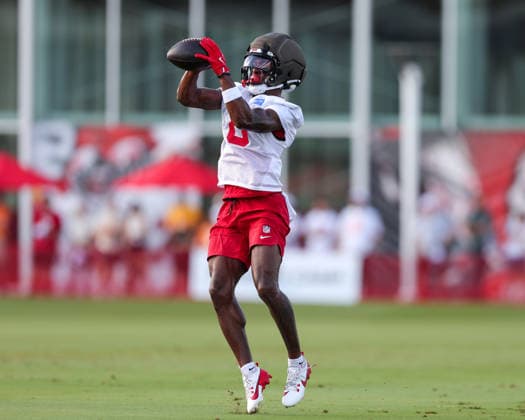 July 31, 2026: Tampa Bay Buccaneers wide receiver Dean Patterson IV (8) catches a pass during training camp at AdventHeath Training Center in Tampa, FL. Taylor McFee CSM Tampa USA - ZUMAc04_ 20260731_zma_c04_066 Copyright: xTaylorxMcfeex