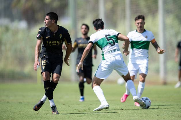 Victor Sanchez of Cordoba during preseason friendly match between Elche CF v Cordoba CF played at Oliva, Valencia on July 31, 2026 in Spain Oliva Valenci Spain *** Victor Sanchez of Córdoba during a preseason friendly match between Elche CF and Córdoba CF played in Oliva, Valencia, on July 31, 2026, in Spain (Oliva, Valencia, Spain) Copyright: xVicentexVidalx xAgenciaxLOFx