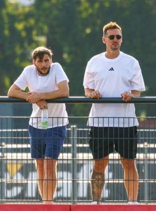 31.07.2026 - Fussball - Saison 2026 2027 - Regionalliga Bayern - 02. Spieltag: 1. FC Nürnberg FCN II ( Club ) - SpVgg Unterhaching - DaMa - xdaxmax - Matthias Kreutzer ( Co-Trainer 1. FC Nürnberg FCN ) Miroslav Miro Klose ( Trainer 1. FC Nürnberg FCN ) beobachten Spiel *** July 31, 2026 Soccer Season 2026–2027 Bavarian Regional League Matchday 2 FC Nuremberg FCN II vs. SpVgg Unterhaching Women s Team xdaxmax Matthias Kreutzer, Assistant Coach, FC Nuremberg FCN Miroslav Miro Klose Head Coach, 1. FC Nürnberg (FCN), watching the game
