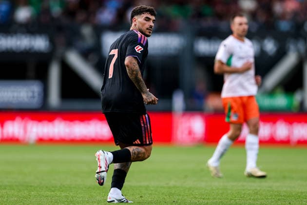 NIJMEGEN, NETHERLANDS - JULY 31: Isaac Romero of Sevilla FC looks on during the pre-season friendly match between NEC Nijmegen and Sevilla FC at the Goffertstadion on July 31, 2026 in Nijmegen, Netherlands.  Copyright: xRenexNijhuis MBxMediax