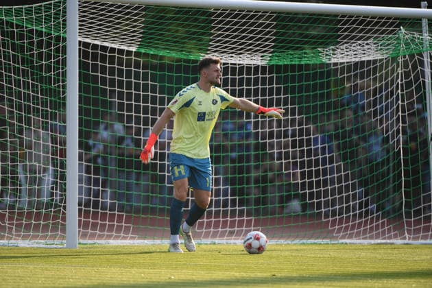 31.07.2026, GER, Fussball, Regionalliga Nord, 1.Spieltag, Saison 2026 2027, Bremen, Platz 11, SV Werder Bremen II U23 vs VfB Oldenburg, im Tor Jhonny PEITZMEIER ( VfB Oldenburg 1 ) Bremen Platz 11 Bremen Deutschland *** July 31, 2026, GER, Soccer, Regionalliga Nord, Matchday 1, 2026–2027 Season, Bremen, 11th Place, SV Werder Bremen II U23 vs. VfB Oldenburg, Jhonny PEITZMEIER in goal for VfB Oldenburg 1, Bremen, 11th Place, Bremen, Germany Copyright: xnordphotoxGmbHx xRojahnx