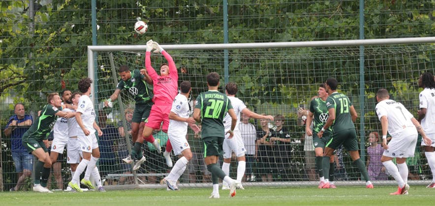 Fussball, Herren, Saison 2026 2027, 2.Liga, VfL Wolfsburg gegen SC Telstar, Testspiel, Saisonvorbereitung, 3-1 Torhueter Roman Koeman (SC Telstar) DFL REGULATIONS PROHIBIT ANY USE OF PHOTOGRAPHS AS IMAGE SEQUENCES AND OR QUASI-VIDEO. *** Soccer, Men s, 2026–2027 Season, 2nd Division, VfL Wolfsburg vs. SC Telstar, Friendly Match, Preseason, 3–1, Goalkeeper Roman Koeman, SC Telstar. DFL regulations prohibit any use of photographs as image sequences and or quasi-video.