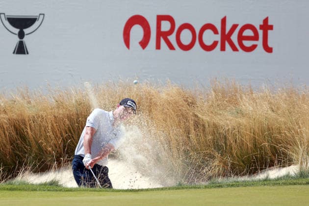 U.S. Senior Open Championship DETROIT, MICHIGAN - JULY 31: Matt McCarty of Scottsdale, Arizona hits from the bunker on the 17th hole during the second round of the Rocket Classic 2026 at the Detroit Golf Club in Detroit, Michigan, USA, July 31, 2026. Detoit Michian United States  Copyright: xAmyxLemusx originalFilename:lemus-ussenior260731_nphym.jpg