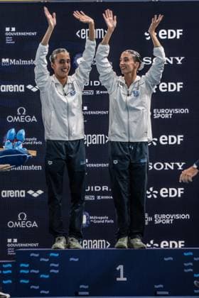 European Aquatics Championships Paris 2026 - Day One Gold medallists Anna Maria Alexandri and Eirini Marina Alexandri of Greece celebrate during the medal ceremony for the duet technical artistic swimming event at the LEN European Aquatics Championships at the Olympic Aquatics Centre in Saint-Denis, northeastern suburbs of Paris, on July 31, 2026. Paris Paris Paris France Copyright: xxZsomborxCzomax