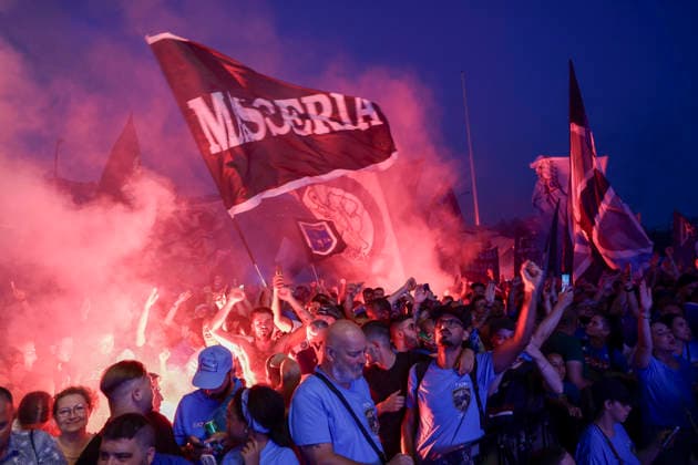 Sport Bilder des Tages 100th anniversary of SSC Napoli SSC Napoli s organized ultras base celebrates the 100th anniversary of the club s founding ABP10561 Copyright: xAntonioxBalascox