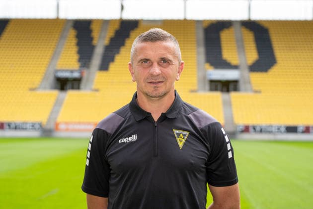 Mersad Selimbegovic; Chef-Trainer; TSV Alemannia Aachen 1900 e. V.; 3. Liga, Portraettermin 2026 2027, GER, TSV Alemannia Aachen 1900 e. V., 3. Liga, Portraettermin 2026 2027 GER, TSV Alemannia Aachen 1900 e. V., 3. Liga, Portraettermin 2026 2027, Aachen *** Mersad Selimbegovic, Head Coach of TSV Alemannia Aachen 1900 e.V. (3rd Division), Photo Shoot 2026–2027, GER, TSV Alemannia Aachen 1900 e.V., 3rd Division, Profile Date 2026–2027, GER, TSV Alemannia Aachen 1900 e.V., 3rd Division, Profile Date 2026–2027, Aachen Copyright: xEibner-Pressefoto J.xDerondeaux EP_JDU