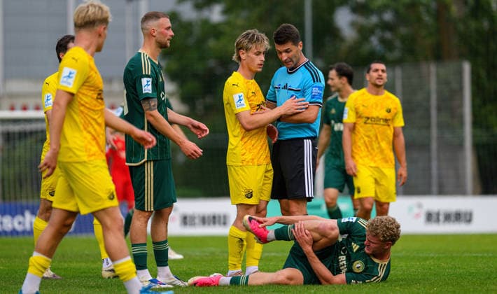 31.07.2026 - Fussball - Saison 2026 2027 - Regionalliga Bayern - 02. Spieltag: SC Eltersdorf - DJK Vilzing - JoTe - xjoxtex - Tom Feulner (23, SC Eltersdorf ) Josef Gottmeier (14, DJK Vilzing ) Andreas Dinger (Schiedsrichter) Felix Rippert (42, SC Eltersdorf ) *** July 31, 2026 Soccer Season 2026–2027 Bavarian Regional League Matchday 02 SC Eltersdorf vs. DJK Vilzing JoTe xjoxtex Tom Feulner 23, SC Eltersdorf Josef Gottmeier 14, DJK Vilzing: Andreas Dinger; Referee: Felix Rippert 42, SC Eltersdorf