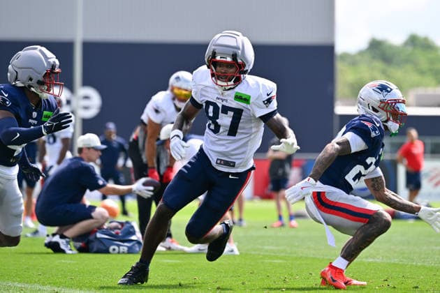 Jul 31, 2026; Foxborough, MA, USA; New England Patriots wide receiver Romeo Doubs (87) runs his route at training camp held at Gillette Stadium, in Foxborough, Massachusetts. CSM NFL, American Football Herren, USA 2026: New England Patriots Training Camp JUL 31  - ZUMAc04_ 20260731_zma_c04_139 Copyright: xEricxCanhax
