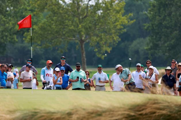 U.S. Senior Open Championship DETROIT, MICHIGAN - JULY 31: Patton Kizzere of Sea Island, Georgia chips to the 10th green during the second round of the Rocket Classic 2026 at the Detroit Golf Club in Detroit, Michigan, USA, July 31, 2026. Detoit Michian United States  Copyright: xAmyxLemusx originalFilename:lemus-ussenior260731_npBhb.jpg