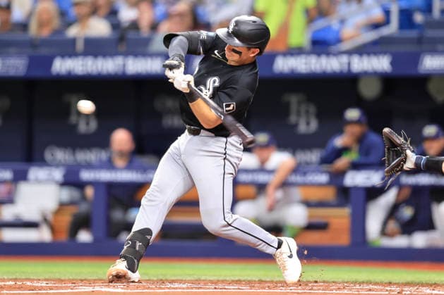 July 31, 2026, St. Petersburg, Florida, USA: Chicago White Sox catcher Drew Romo (36) grounds out to Tampa Bay Rays first baseman Jonathan Aranda (8) during an MLB, Baseball Herren, USA game on July 31, 2026 at Tropicana Field. The White Sox beat the Rays 6-1. St. Petersburg USA - ZUMAh180 20260731_zsp_h180_011 Copyright: xKimxHukarix
