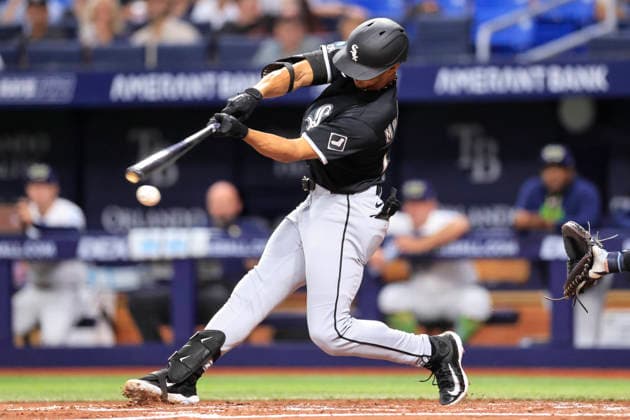 July 31, 2026, St. Petersburg, Florida, USA: Chicago White Sox right fielder Braden Montgomery (24) grounds out to Tampa Bay Rays first baseman Jonathan Aranda (8) during an MLB, Baseball Herren, USA game on July 31, 2026 at Tropicana Field. The White Sox beat the Rays 6-1. St. Petersburg USA - ZUMAh180 20260731_zsp_h180_033 Copyright: xKimxHukarix