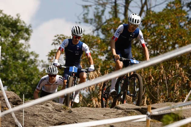 01.08.2026, Monteceneri, Monte Ceneri, 2026 UEC MTB European Championship, EM, Europameisterschaft XCO Men Junior s Final (cross country olympic), Noa Tessier 6 (FRA), Mathieu Ghibaudo 1 (FRA) and Elias Hückmann 7 (GER) Monteceneri Monte Ceneri Ticino Switzerland *** August 1, 2026, Monteceneri, Monte Ceneri, 2026 UEC MTB European Championship XCO Men s Junior Final, Cross Country Olympic, Noa Tessier 6 FRA, Mathieu Ghibaudo 1 FRA, and Elias Hückmann 7 GER, Monteceneri, Monte Ceneri, Ticino, Switzerland Copyright: xJustPictures.ch FrancescoxMinghettix jp-en-FrMi-_NG_0003