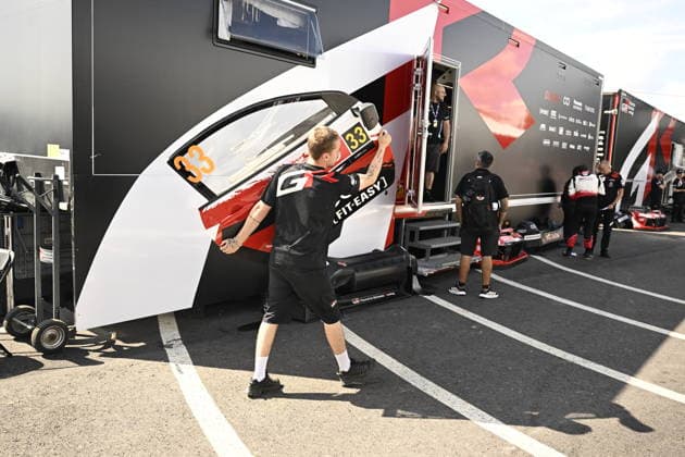 New car door for Elfyn Evans (GBR) car after the special stage Leustu 1 at the WRC, Motorsport Rallye, WM Rally Finland in Jyväskylä, Finland on August 1, 2026. - RONI REKOMAA Jyväskylä Finland YDfPXwFlAhE  Copyright: xRonixRekomaax YDfPXwFlAhE