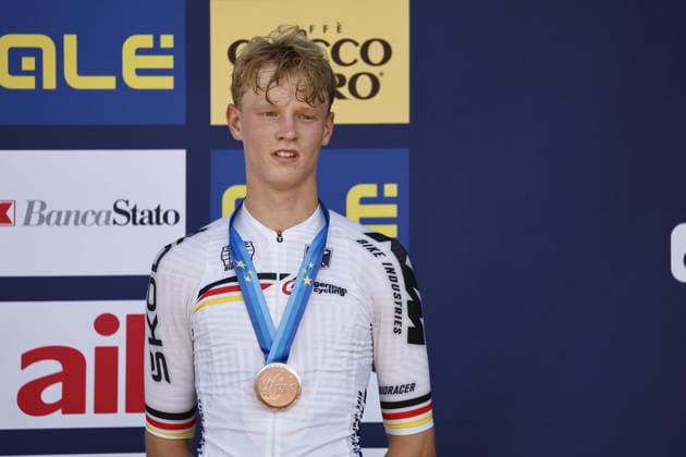 01.08.2026, Monteceneri, Monte Ceneri, 2026 UEC MTB European Championship, EM, Europameisterschaft XCO Men Junior s Final (cross country olympic) Elias Hückmann 7 (GER) 3rd place and bronze medal Monteceneri Monte Ceneri Ticino Switzerland *** August 1, 2026, Monteceneri, Monte Ceneri, 2026 UEC MTB European Championship XCO Men s Junior Final, Cross Country Olympic, Elias Hückmann 7 GER, 3rd place and bronze medal, Monteceneri, Monte Ceneri, Ticino, Switzerland Copyright: xJustPictures.ch FrancescoxMinghettix jp-en-FrMi-_NG_1090