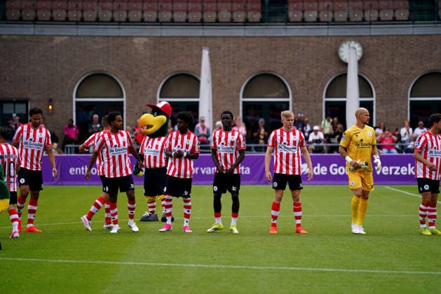 Friendly: Sparta Rotterdam v MSV Duisburg Rotterdam - Alwande Roaldsoy of Sparta Rotterdam, Marvin Young of Sparta Rotterdam, Lushendry Martes of Sparta Rotterdam, Ayoni Santos of Sparta Rotterdam, Nick Verschuren of Sparta Rotterdam, Goalkeeper Filip Bednarek of Sparta Rotterdam, Bas Kuipers of Sparta Rotterdam before a friendly in preparation of the 2026 2027 season. The match is set between Sparta Rotterdam and MSV Duisburg at Het Kasteel on 1 August 2026 in Rotterdam, The Netherlands. (Hero Images Danny de Groot) Copyright: xDannyxdexGrootx