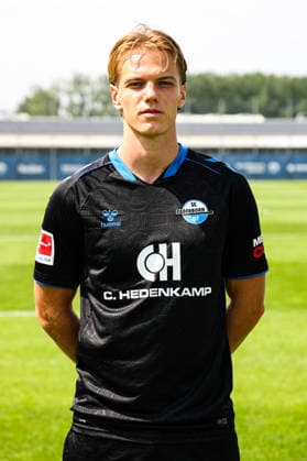 Clemens Lippmann, SC Paderborn - 1. Fussball Bundesliga Porträttermin 1. BL 2026 2027 offizieller Fototermin SC Paderborn im Trainings- und Nachwuchsleistungszentrum in Paderborn - Porträt, Portrait, Einzelbild, Deutschland, Fussball, Maenner, GER, 31.07.2026 *** Clemens Lippmann, SC Paderborn 1 Soccer Bundesliga Portrait Session 1 BL 2026–2027 Official Photo Session for SC Paderborn at the Training and Youth Development Center in Paderborn Portrait, Individual Photo, Germany, Soccer, Men, GER, July 31, 2026 Christian Schroedter