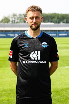 Sebastian Klaas, SC Paderborn - 1. Fussball Bundesliga Porträttermin 1. BL 2026 2027 offizieller Fototermin SC Paderborn im Trainings- und Nachwuchsleistungszentrum in Paderborn - Porträt, Portrait, Einzelbild, Deutschland, Fussball, Maenner, GER, 31.07.2026 *** Sebastian Klaas, SC Paderborn 1 Soccer Bundesliga Portrait Session 1 BL 2026–2027 Official Photo Session for SC Paderborn at the Training and Youth Development Center in Paderborn Portrait, Individual Photo, Germany, Soccer, Men, GER, July 31, 2026 Christian Schroedter