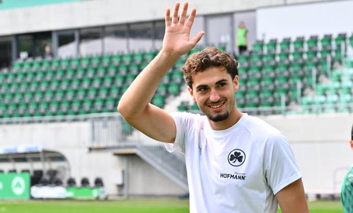01.08.2026 - SpVgg Greuther Fürth Fuerth - Mannschaftsvorstellung Saisoneröffnung 2026 2027 - - xwoxzix - Maxim Dal (5, SpVgg Greuther Fürth ) *** August 1, 2026 SpVgg Greuther Fürth Fürth Team Presentation 2026–2027 Season Opener xwoxzix Maxim Dal 5, SpVgg Greuther Fürth