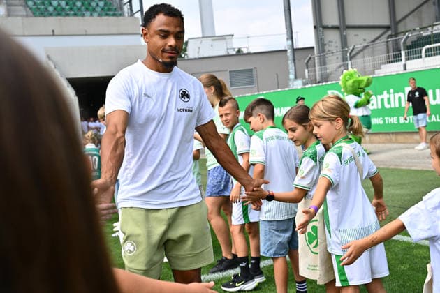 01.08.2026 - SpVgg Greuther Fürth Fuerth - Mannschaftsvorstellung Saisoneröffnung 2026 2027 - - xwoxzix - Sacha Banse Bansé (6, SpVgg Greuther Fürth ) *** August 1, 2026 SpVgg Greuther Fürth Fürth Team Presentation 2026–2027 Season Opener xwoxzix Sacha Banse Bansé 6, SpVgg Greuther Fürth