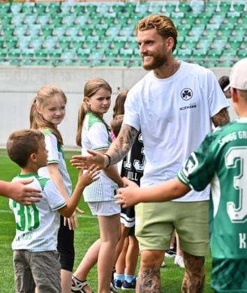 01.08.2026 - SpVgg Greuther Fürth Fuerth - Mannschaftsvorstellung Saisoneröffnung 2026 2027 - - xwoxzix - Ole Pohlmann (10, SpVgg Greuther Fürth ) *** August 1, 2026 SpVgg Greuther Fürth Fürth Team Presentation 2026–2027 Season Opener xwoxzix Ole Pohlmann 10, SpVgg Greuther Fürth