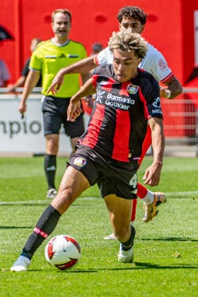 Testspiel Bayer 04 Leverkusen - Rot-Weiss Essen, am 01.08.2026, Ulrich-Haberland-Stadion, Leverkusen. Montrell Culbreath (Bayer 04 Leverkusen 42), ; Testspiel Bayer 04 Leverkusen - Rot-Weiss Essen, am 01.08.2026, Ulrich-Haberland-Stadion, Leverkusen. *** Friendly Match: Bayer 04 Leverkusen vs. Rot Weiss Essen, on August 1, 2026, Ulrich Haberland Stadium, Leverkusen Montrell Culbreath Bayer 04 Leverkusen 42, Friendly Match: Bayer 04 Leverkusen vs. Rot Weiss Essen, August 1, 2026, Ulrich Haberland Stadium, Leverkusen Copyright: xBEAUTIFULxSPORTS Erlhofx