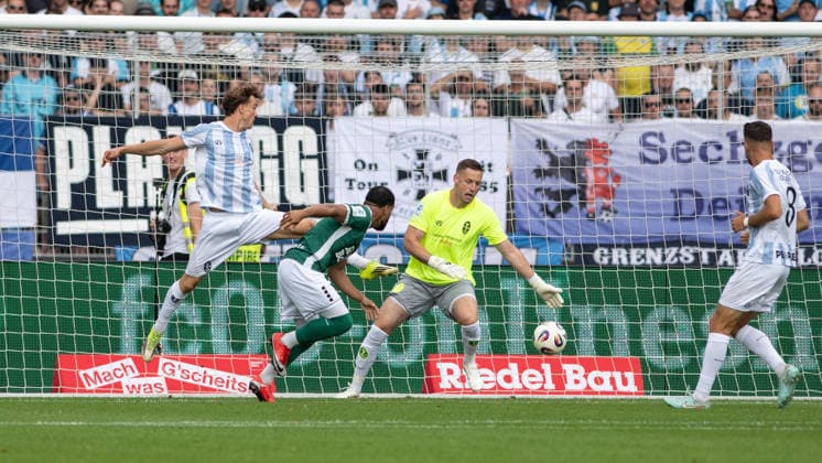 1. FC 1905 Schweinfurt vs. TSV 1860 Munich, Sachs-Stadion Football, Regionalliga Bayern 1. FC 1905 Schweinfurt vs. TSV 1860 Munich 1 Aug 2026 Sachs-Stadion , Schweinfurt, Germany Image: Jason Prodanovic (FC05) scoring the 1:0 in the 4th minute and celebrating with his teammates. DFL REGULATIONS PROHIBIT ANY USE OF PHOTOGRAPHS AS IMAGE SEQUENCES AND OR QUASI-VIDEO Copyright: xPresseFotoxEvansx