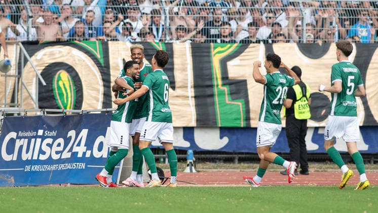 1. FC 1905 Schweinfurt vs. TSV 1860 Munich, Sachs-Stadion Football, Regionalliga Bayern 1. FC 1905 Schweinfurt vs. TSV 1860 Munich 1 Aug 2026 Sachs-Stadion , Schweinfurt, Germany Image: Jason Prodanovic (FC05) scoring the 1:0 in the 4th minute and celebrating with his teammates. DFL REGULATIONS PROHIBIT ANY USE OF PHOTOGRAPHS AS IMAGE SEQUENCES AND OR QUASI-VIDEO Copyright: xPresseFotoxEvansx