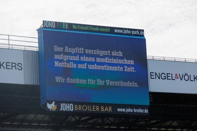 Wegen eines medizinischen Notfall kann das Spiel nicht rechtzeitig angepfiffen werden; GER, FC Hansa Rostock vs. Borussia Mönchengladbach, Fußball, Männer, Testspiel, Spielzeit 2026 2027, 01.08.2026 Rostock Ostseestadion Mecklenburg - Vorpommern Deutschland *** Due to a medical emergency, the match cannot start on time: GER, FC Hansa Rostock vs. Borussia Mönchengladbach, Soccer, Men, Friendly, 2026–2027 Season, August 1, 2026, Rostock Ostseestadion, Mecklenburg-Western Pomerania, Germany