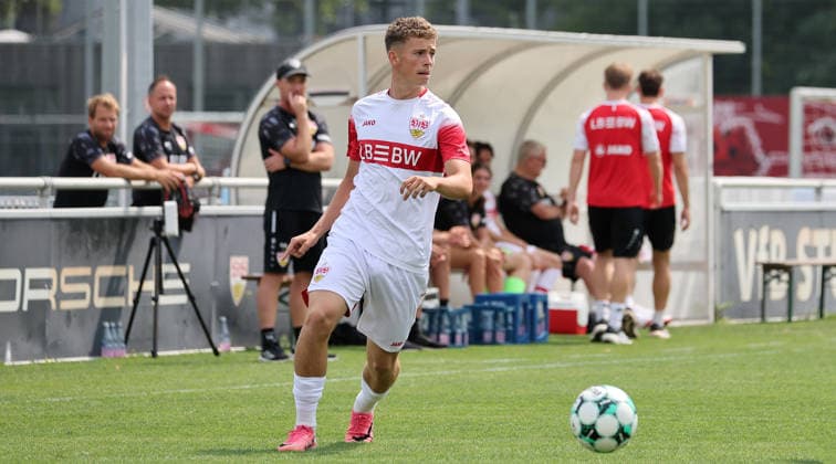 2026.08.01, Deutschland, Stuttgart, Fußball VfB Stuttgart II vs. FC Astoria Walldorf, Luca Berreth (VfB) *** August 1, 2026, Germany, Stuttgart, Soccer: VfB Stuttgart II vs. FC Astoria Walldorf, Luca Berreth (VfB)