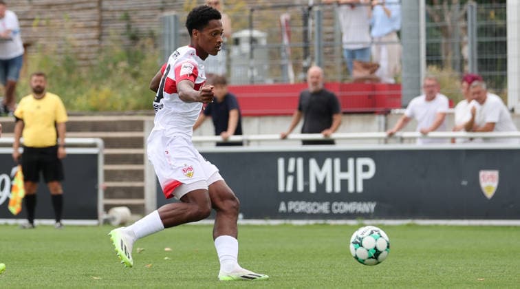 2026.08.01, Deutschland, Stuttgart, Fußball VfB Stuttgart II vs. FC Astoria Walldorf, Peter Wolfgang Reinhardt (VfB) *** August 1, 2026, Germany, Stuttgart, Soccer: VfB Stuttgart II vs. FC Astoria Walldorf, Peter Wolfgang Reinhardt, VfB