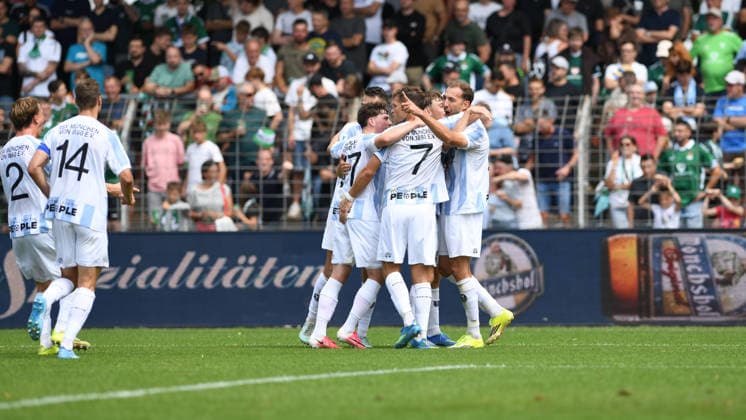 1. FC 1905 Schweinfurt vs. TSV 1860 Munich, Sachs-Stadion Football, Regionalliga Bayern 1. FC 1905 Schweinfurt vs. TSV 1860 Munich 1 Aug 2026 Sachs-Stadion , Schweinfurt, Germany Image: Max Christiansen (Munich) Scoring the 1:1 goal in the 36th minute and celebrating with his teammates. DFL REGULATIONS PROHIBIT ANY USE OF PHOTOGRAPHS AS IMAGE SEQUENCES AND OR QUASI-VIDEO Copyright: xPresseFotoxEvansx