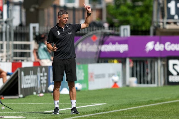 2026-08-01 Sparta Rotterdam v MSV Duisburg - Pre Season Friendly ROTTERDAM, NETHERLANDS - AUGUST 1: Headcoach Rogier Meijer of Sparta Rotterdam coaches his players during the Pre Season Friendly match between Sparta Rotterdam and MSV Duisburg at Sparta-stadion Het Kasteel on August 1, 2026 in Rotterdam, Netherlands. Rotterdam Sparta-stadion Het Kasteel Netherlands Content not available for redistribution in The Netherlands directly or indirectly through any third parties. Copyright: xHansxvanxderxValkx