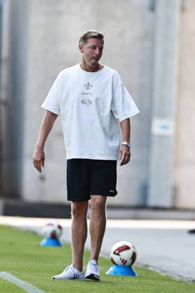 01.08.2026, xtvx, Fussball Testspiel, SV Darmstadt 98 - FC Portsmouth v.l. Trainer Florian Kohfeldt (SV Darmstadt 98) Portrait (DFL DFB REGULATIONS PROHIBIT ANY USE OF PHOTOGRAPHS as IMAGE SEQUENCES and or QUASI-VIDEO) Darmstadt *** August 1, 2026, xtvx, Soccer Friendly Match, SV Darmstadt 98 vs. FC Portsmouth, Coach Florian Kohfeldt, SV Darmstadt 98 Profile, DFL, DFB. REGULATIONS PROHIBIT ANY USE OF PHOTOGRAPHS AS IMAGE SEQUENCES AND OR QUASI-VIDEO, Darmstadt