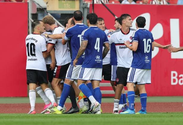 01.08.2026 - Fussball - Saison 2026 2027 - Testspiel Freundschaftsspiel Vorbereitungsspiel: 1. FC Nürnberg Nuernberg FCN ( Club ) - Real Oviedo - Sportfoto Zink DaMa - xdaxmax - Symbolbild Symbolfoto Feature Impression - Rudelbildung beider Mannschaften Teams *** August 1, 2026 Soccer Season 2026–2027 Exhibition Match Friendly Match Preseason Match 1. FC Nürnberg FCN Club Real Oviedo Sports Photo Zink DaMa xdaxmax Stock Photo Feature Impression Team Formation of Both Teams