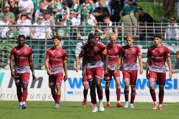 01.08.26, GER, Regionalliga Nord, Fussball, 1. Spieltag, Saison 2026 2027, Dietmar-Scholze-Stadion an der Lohmuehle, VfB Luebeck vs SC Weiche Flensburg Torjubel Jubel. Torschütze Torschuetze Kevin Ntika (SC Weiche Flensburg 08 05) jubelt ueber das Tor zum 1:1 Foto nordphoto GmbH Tauchnitz Luebeck Dietmar-Scholze-Stadion an der Lohmuehle SH Germany *** August 26, 2026, GER, Regionalliga Nord, Soccer, Matchday 1, 2026–2027 Season, Dietmar Scholze Stadium at the Lohmuehle, VfB Lübeck vs. SC Weiche Flensburg Goal celebration Cheering Goal scorer(s) Kevin Ntika SC Weiche Flensburg 08 05 celebrates the goal that tied the game at 1–1 Photo: nordphoto GmbH Tauchnitz Lübeck Dietmar Scholze Stadium an der Lohmuehle, SH, Germany Copyright: xnordphotoxGmbHx xTauchnitzx