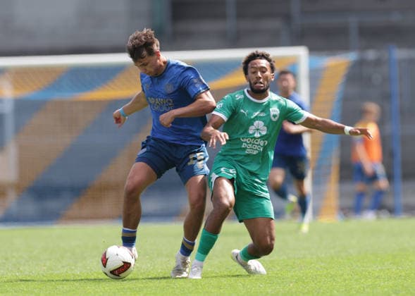 Max Marie (Eintracht Braunschweig) im Duell mit Beka (La Louviere) Fussball, Herren, Saison 2026 2027 2.BL, Eintracht Stadion, Eintracht Braunschweig gegen RAAL La Louviere, Saisonvorbereitung, Testspiel, 0-0 DFL REGULATIONS PROHIBIT ANY USE OF PHOTOGRAPHS AS IMAGE SEQUENCES AND OR QUASI-VIDEO. *** Max Marie Eintracht Braunschweig vs. Beka La Louviere Soccer, Men s, 2026–2027 Season, 2nd Division, Eintracht Stadium, Eintracht Braunschweig vs. RAAL La Louviere, preseason, friendly match, 0–0. DFL regulations prohibit any use of photographs as image sequences and or quasi-video.