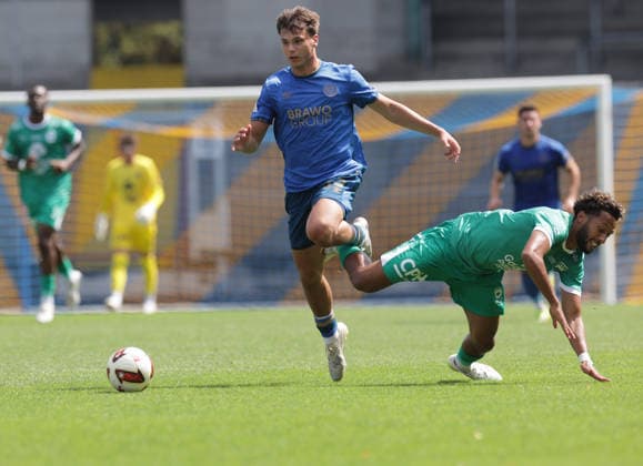 Max Marie (Eintracht Braunschweig) im Duell mit Beka (La Louviere) Fussball, Herren, Saison 2026 2027 2.BL, Eintracht Stadion, Eintracht Braunschweig gegen RAAL La Louviere, Saisonvorbereitung, Testspiel, 0-0 DFL REGULATIONS PROHIBIT ANY USE OF PHOTOGRAPHS AS IMAGE SEQUENCES AND OR QUASI-VIDEO. *** Max Marie Eintracht Braunschweig vs. Beka La Louviere Soccer, Men s, 2026–2027 Season, 2nd Division, Eintracht Stadium, Eintracht Braunschweig vs. RAAL La Louviere, preseason, friendly match, 0–0. DFL regulations prohibit any use of photographs as image sequences and or quasi-video.