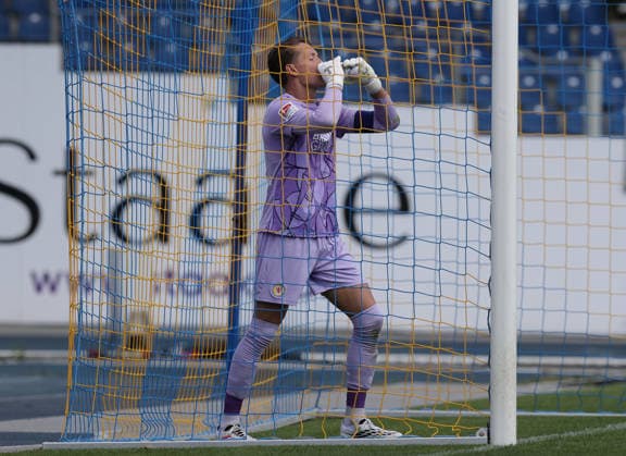 Torhueter Ron Thorben Hoffmann (Eintracht Braunschweig) Fussball, Herren, Saison 2026 2027 2.BL, Eintracht Stadion, Eintracht Braunschweig gegen RAAL La Louviere, Saisonvorbereitung, Testspiel, 0-0 DFL REGULATIONS PROHIBIT ANY USE OF PHOTOGRAPHS AS IMAGE SEQUENCES AND OR QUASI-VIDEO. *** Goalkeeper Ron Thorben Hoffmann, Eintracht Braunschweig Soccer, Men s Team, 2026–2027 Season, 2. Bundesliga, Eintracht Stadium, Eintracht Braunschweig vs. RAAL La Louvière, preseason, friendly match, 0–0. DFL regulations prohibit any use of photographs as image sequences and or quasi-video.